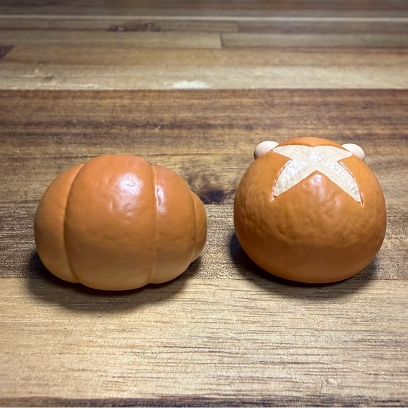 Pop Mart Pop Bean Bakery Bread Series Sweet Bean and HACHIPUPU - Picture 2 of 3